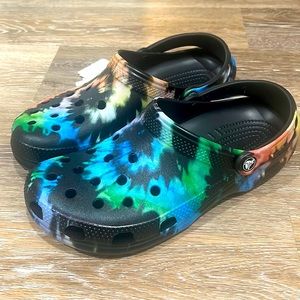 NWT Classic Tie Dye CROC clog. Never worn! Mens 10 and Womens 12